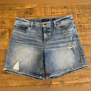 Lucky Brand “The‎ Roll Up” distressed short - Size 12/31